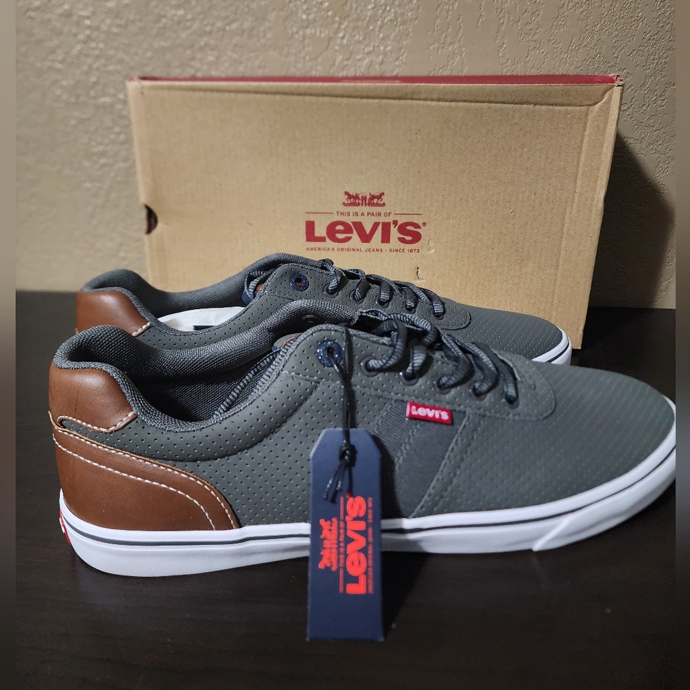 Levi's Gray and Brown Sneakers with Skateboard Style